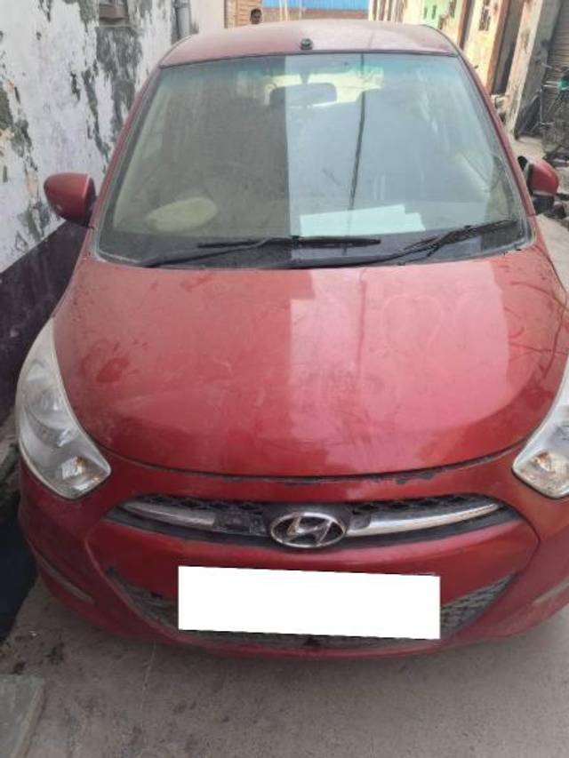 https://images10.gaadi.com/usedcar_image/4548595/original/processed_63a8f663-025c-425b-9378-887a575f7d33.jpg?imwidth=6400