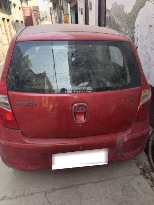 https://images10.gaadi.com/usedcar_image/4548595/original/processed_processed_c6faa038-767a-4a9d-982a-0f32876cc0c6.jpg?imwidth=6401