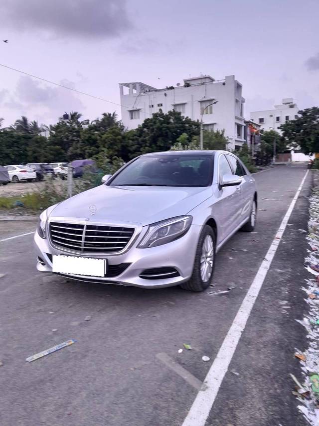 https://images10.gaadi.com/usedcar_image/4548605/original/processed_f1e38d2191c0e93f2825b05d9636cf3f.jpg?imwidth=6400