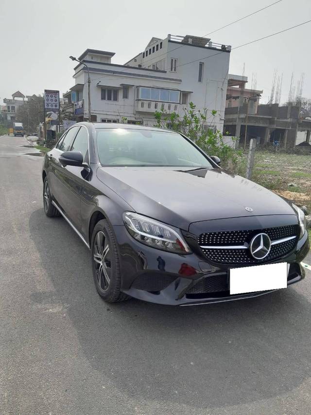 https://images10.gaadi.com/usedcar_image/4548631/original/processed_3458f583d57ec8ba23c596c424360793.jpg?imwidth=6400
