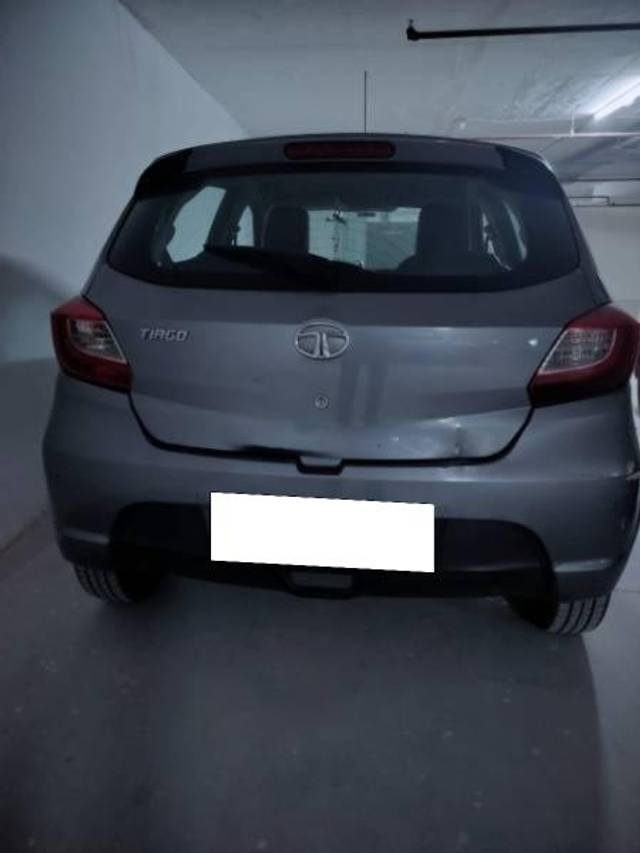https://images10.gaadi.com/usedcar_image/4548644/original/processed_3abd8cda-91f7-45a4-b138-d1c7820b6dc4.jpeg?imwidth=6401
