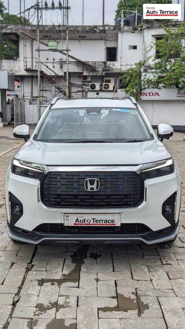 https://images10.gaadi.com/usedcar_image/4548647/original/4ca43a982f69d549205454ea31cdf7cd.jpg?imwidth=6400