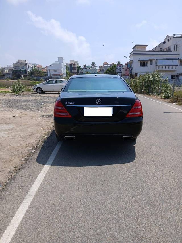 https://images10.gaadi.com/usedcar_image/4548649/original/processed_4b684f9203cfedbd0aa9f4d04683ed61.jpg?imwidth=6402