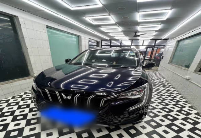 https://images10.gaadi.com/usedcar_image/4548659/original/3bc65fed-7a0a-4c27-b839-2e191e6c3408.?imwidth=6400