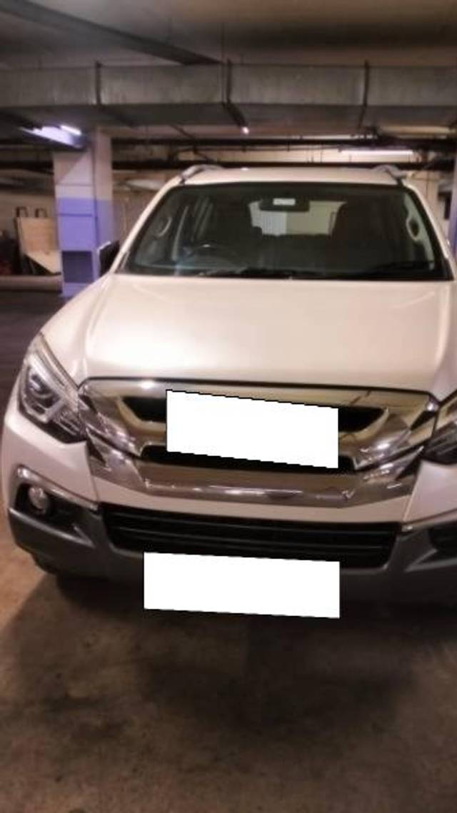 https://images10.gaadi.com/usedcar_image/4548695/original/processed_da916441-82ab-4a23-b653-8224b5a78e05.jpg?imwidth=6400