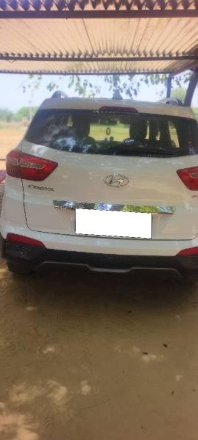 https://images10.gaadi.com/usedcar_image/4548701/original/processed_b94187b7-30ba-4f2d-b3e6-55465b5fffb3.jpg?imwidth=6401