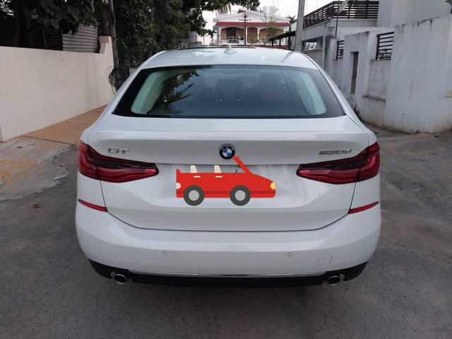 https://images10.gaadi.com/usedcar_image/4548706/original/processed_9512f3dc-47ea-4e67-bab3-fb3d62827aad.jpg?imwidth=6401