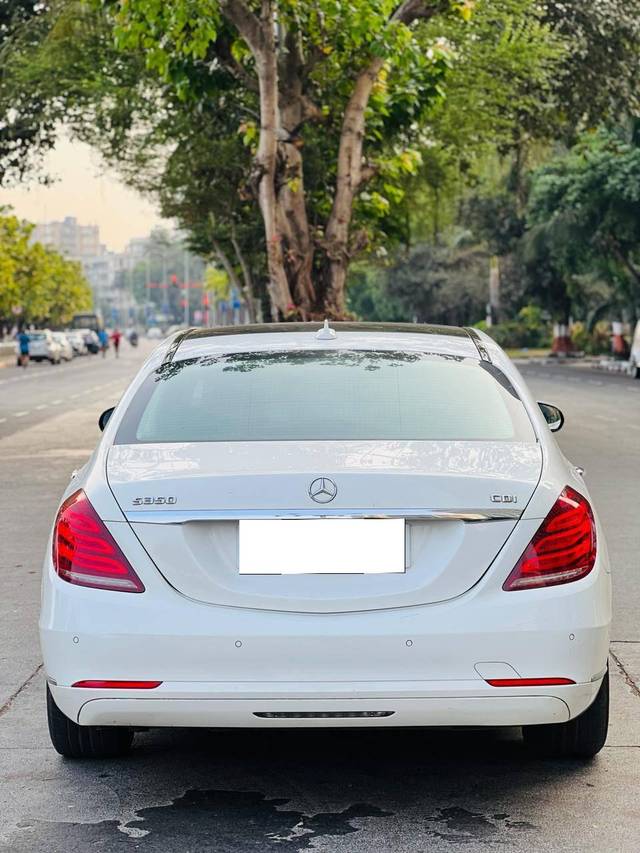 https://images10.gaadi.com/usedcar_image/4548710/original/processed_3b6febc58eb6b8169299ffd91c815d05.jpg?imwidth=6402