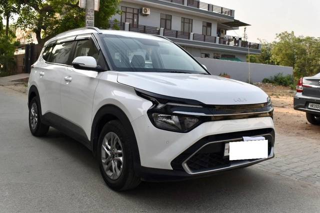 https://images10.gaadi.com/usedcar_image/4548725/original/processed_48398139d37214acffab7bb2a8e6d23f.JPG?imwidth=6400