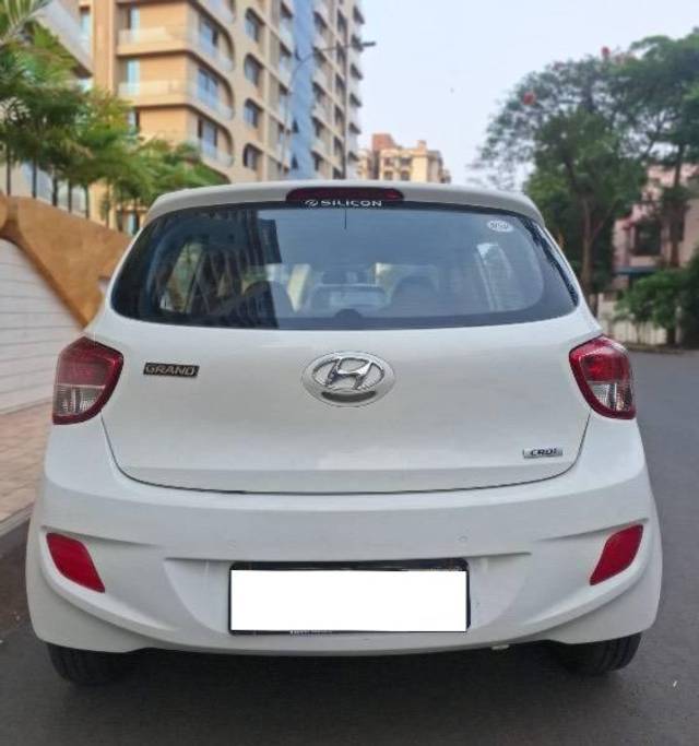 https://images10.gaadi.com/usedcar_image/4548753/original/processed_ed04542a-2b7b-4167-93ac-b0e273a5b784.jpeg?imwidth=6402