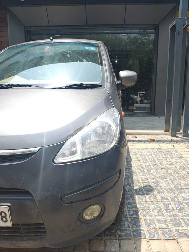 https://images10.gaadi.com/usedcar_image/4548793/original/processed_15a0274930fe629dc4a087a29c7a4807.jpg?imwidth=6402