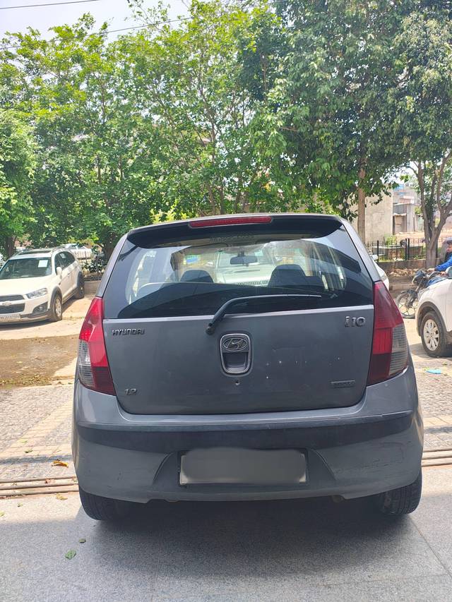 https://images10.gaadi.com/usedcar_image/4548793/original/processed_caf3dc54a5488546d702a3283d269f71.jpg?imwidth=6401
