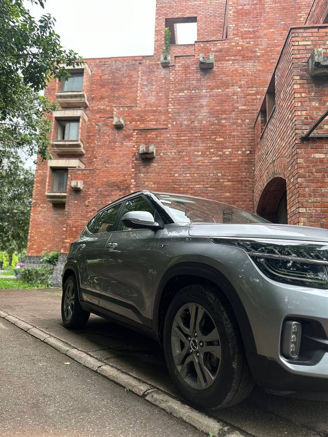 https://images10.gaadi.com/usedcar_image/4548803/original/2aad35320472df99d2dfea565f3db00e.jpeg?imwidth=6400