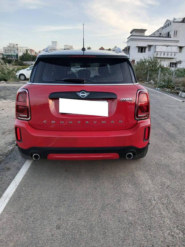 https://images10.gaadi.com/usedcar_image/4548827/original/processed_1a93857a9de67557698ec5facf8edfae.jpg?imwidth=6402