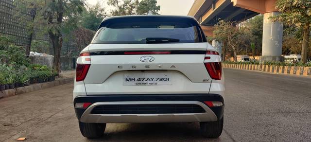 https://images10.gaadi.com/usedcar_image/4548828/original/processed_c78d456174fa2a42a7b94f4226e71fab.jpg?imwidth=6402
