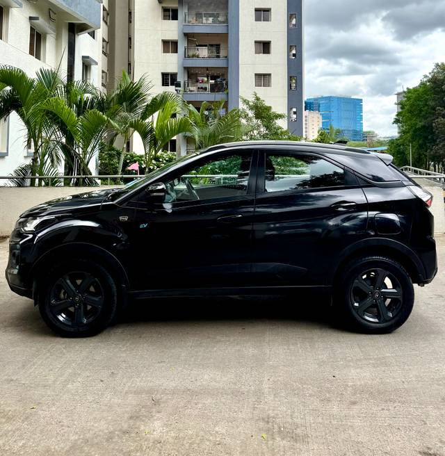 https://images10.gaadi.com/usedcar_image/4548842/original/bc3ee1871f7b58f058c7828b11a16f96.jpg?imwidth=6401