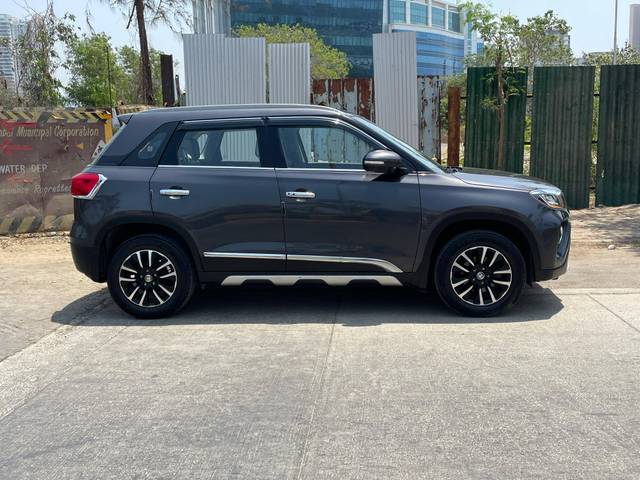 https://images10.gaadi.com/usedcar_image/4548843/original/processed_bc5fc4bc8e7f86bd723c5df799087d61.jpg?imwidth=6401
