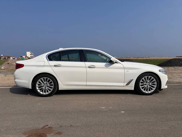 https://images10.gaadi.com/usedcar_image/4548850/original/processed_54d392b61cea0658cbfb243ec25dc632.jpg?imwidth=6401