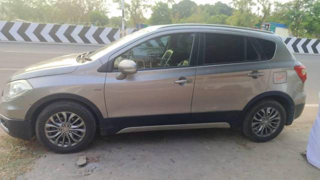 https://images10.gaadi.com/usedcar_image/4548867/original/processed_6ad7ee87-2f21-4f2a-880b-946b72753af9.jpg?imwidth=6400