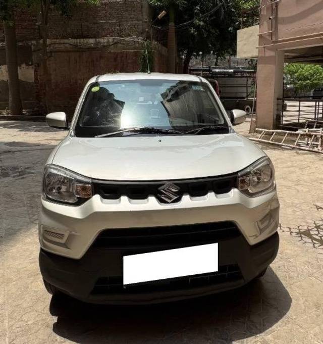 https://images10.gaadi.com/usedcar_image/4548868/original/processed_617d21e7-ee36-4f18-bfb6-8a3d0def74b9.jpeg?imwidth=6400