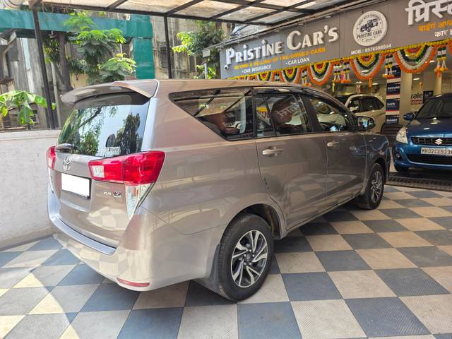 https://images10.gaadi.com/usedcar_image/4548876/original/processed_377f41c1c96de5a12b673d069565aad2.jpg?imwidth=6402