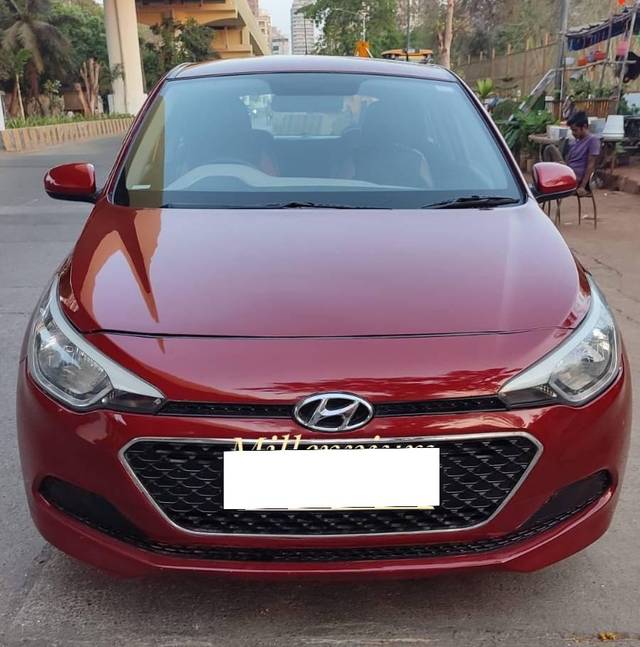 https://images10.gaadi.com/usedcar_image/4548878/original/processed_bbcf3a3924a28e8361ba3bd0a488e84f.jpg?imwidth=6400
