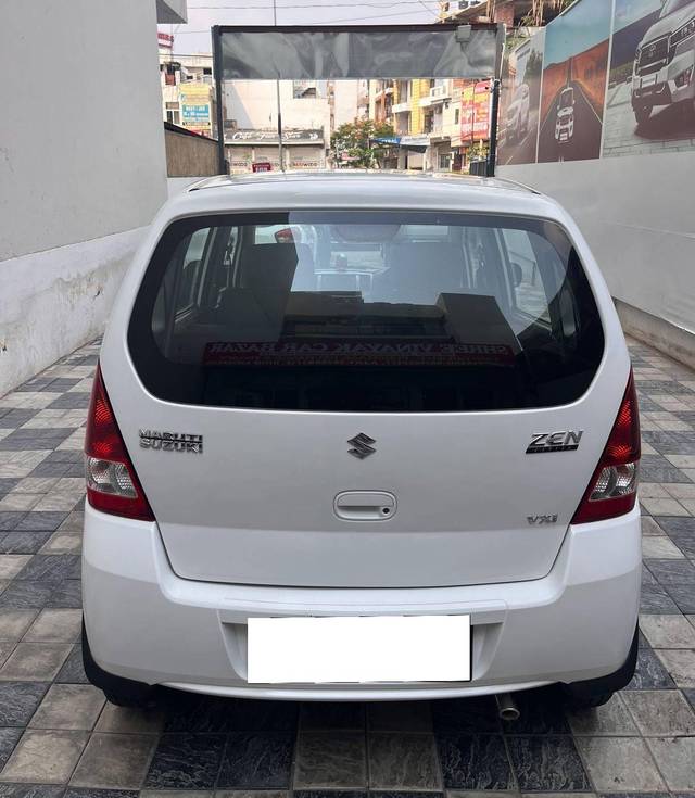 https://images10.gaadi.com/usedcar_image/4548896/original/processed_4e45fd391a1b19498fa41db5af2f0b03.jpg?imwidth=6402