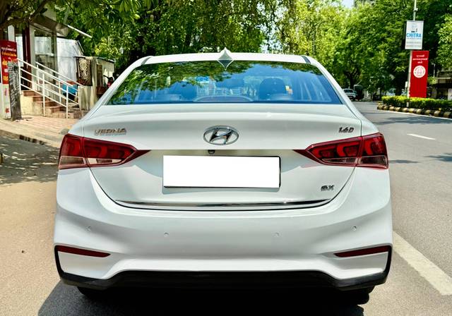 https://images10.gaadi.com/usedcar_image/4548934/original/processed_cf5ed9aa4b76ff66f285f279252c9537.jpg?imwidth=6402
