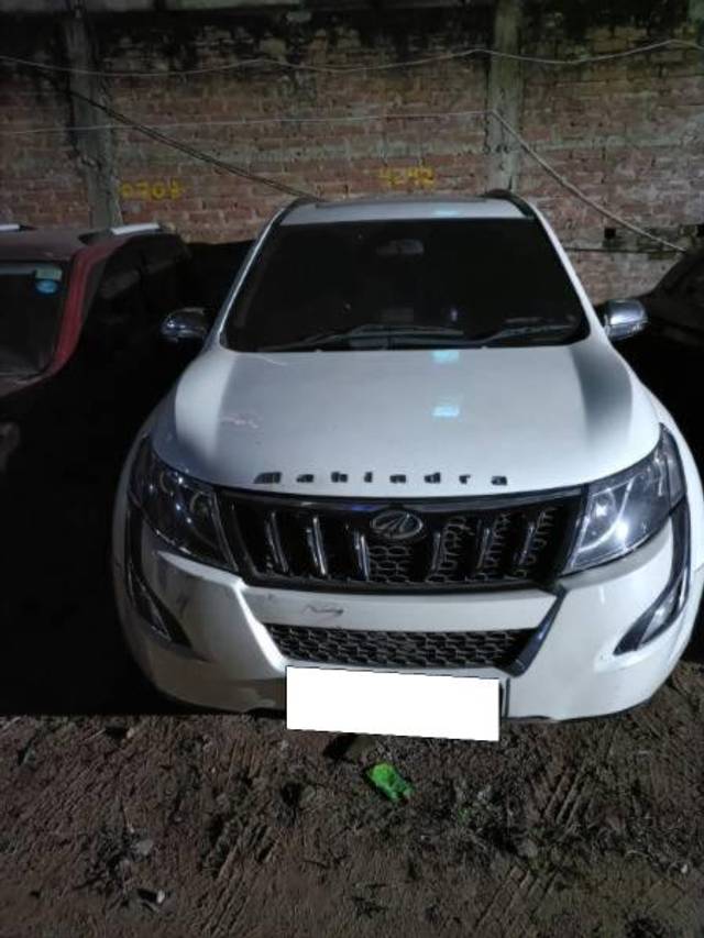 https://images10.gaadi.com/usedcar_image/4548937/original/processed_8037d8a9-bbdf-49f0-9327-3177a4abe920.jpg?imwidth=6400