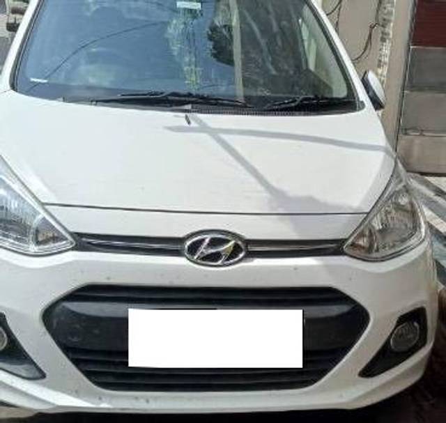 https://images10.gaadi.com/usedcar_image/4548941/original/processed_8725fd4e-eafc-40b1-a700-bffb106ef914.jpeg?imwidth=6400