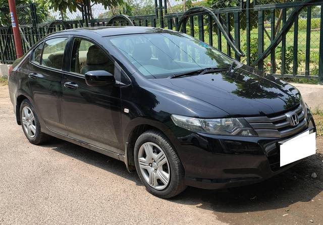 https://images10.gaadi.com/usedcar_image/4548966/original/processed_26ad5edbd84e8606e5f5786a2689a815.jpg?imwidth=6400