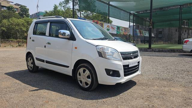 https://images10.gaadi.com/usedcar_image/4548968/original/processed_501a211b801a1de7b5c17ca2bad48485.jpg?imwidth=6400
