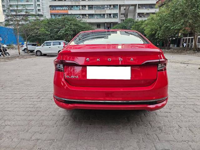 https://images10.gaadi.com/usedcar_image/4548969/original/processed_5f72692a-487a-41d9-8020-cedb4287f023.jpg?imwidth=6402