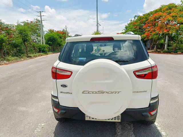 https://images10.gaadi.com/usedcar_image/4548973/original/processed_15baea24ad84be05fbbf064b8fbd0a4b.jpg?imwidth=6402