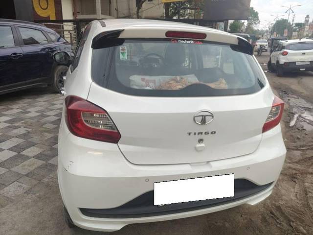 https://images10.gaadi.com/usedcar_image/4548974/original/processed_ad922cbf-8a90-4e0e-b960-bc1f3cb1bd16.jpg?imwidth=6401