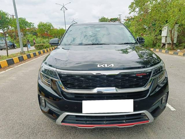 https://images10.gaadi.com/usedcar_image/4548984/original/processed_3fd5c4cc6701ffe170eb670e9f2523f3.jpg?imwidth=6400