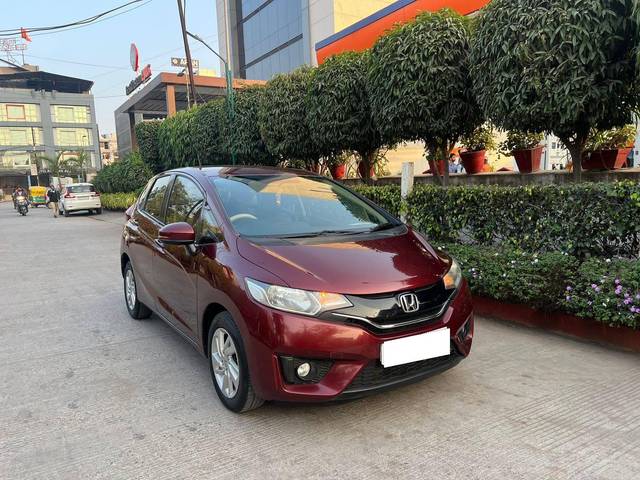 https://images10.gaadi.com/usedcar_image/4548994/original/processed_abe91205235a675b36b3d748386a801f.jpg?imwidth=6400