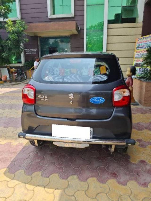 https://images10.gaadi.com/usedcar_image/4549001/original/processed_81c3444d-ca8e-42a9-9070-e7bcebf8de53.jpg?imwidth=6401