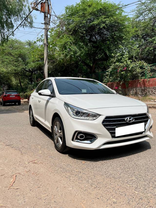 https://images10.gaadi.com/usedcar_image/4549002/original/processed_8e82e79c1d860763e11dd04422f2ce30.jpeg?imwidth=6400