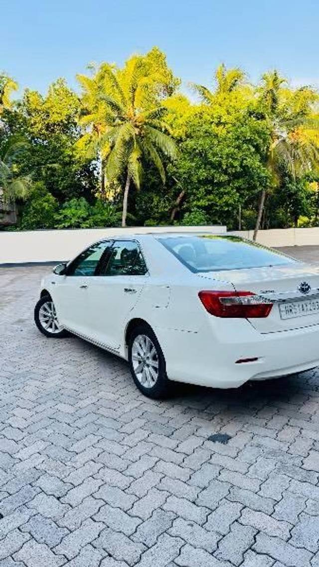 https://images10.gaadi.com/usedcar_image/4549003/original/processed_c09c6eb5-4624-4296-ba92-67e319cbaded.jpeg?imwidth=6402