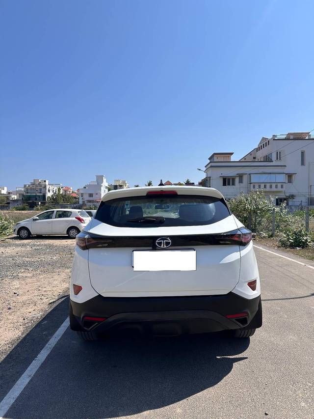https://images10.gaadi.com/usedcar_image/4549013/original/processed_1e6e9a795341ee5f928ce811e85813f8.jpg?imwidth=6402