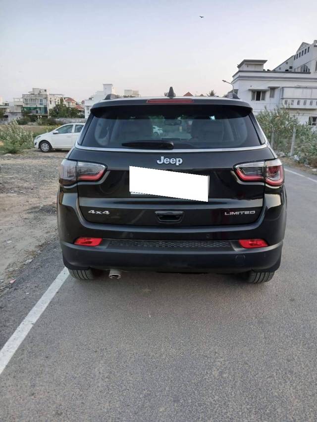 https://images10.gaadi.com/usedcar_image/4549017/original/processed_00a7fe97962f5f9a2c4979ae378c8b56.jpg?imwidth=6402