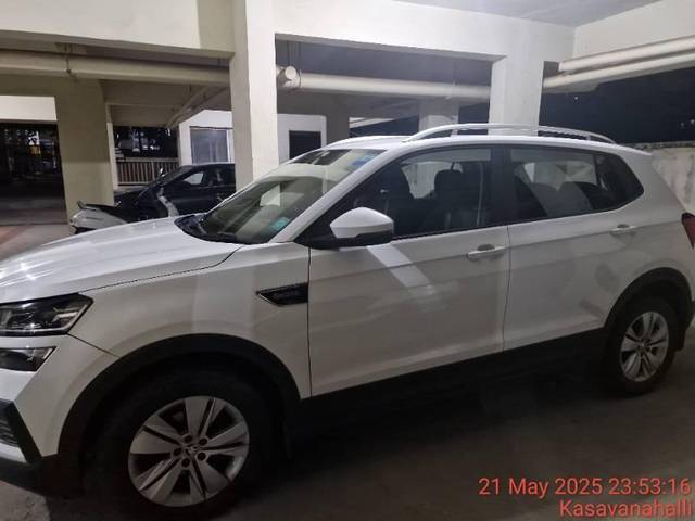 https://images10.gaadi.com/usedcar_image/4549018/original/processed_33c3ab74-eb2e-4439-a3c3-8932f6d44937.jpg?imwidth=6402