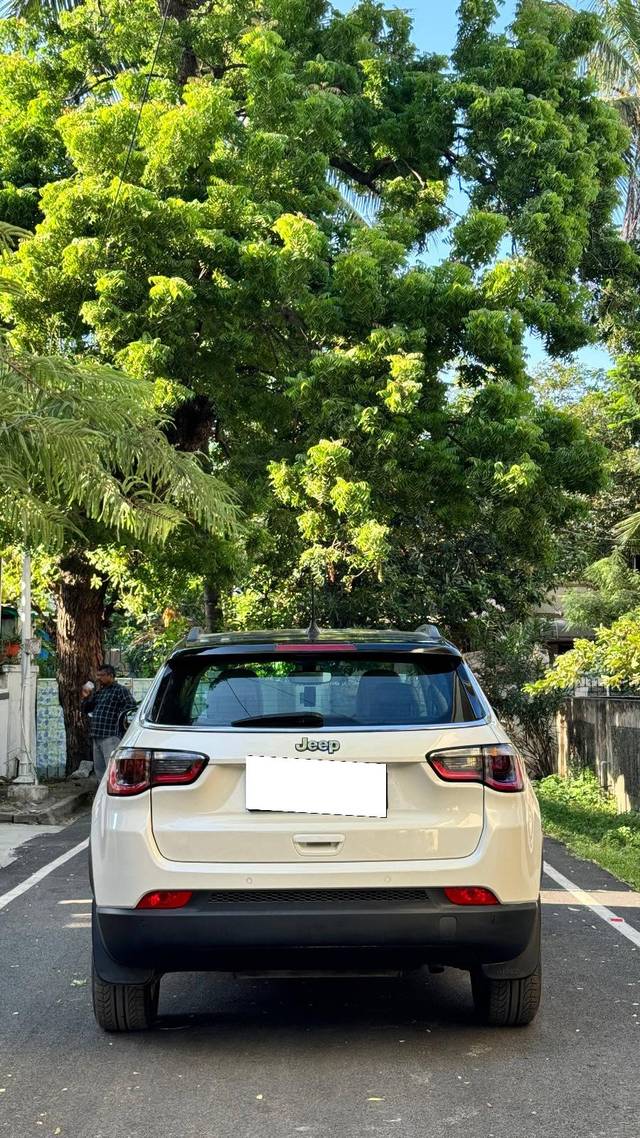 https://images10.gaadi.com/usedcar_image/4549069/original/processed_832c11b9e5f0e312e65256eb731edfe4.jpg?imwidth=6401