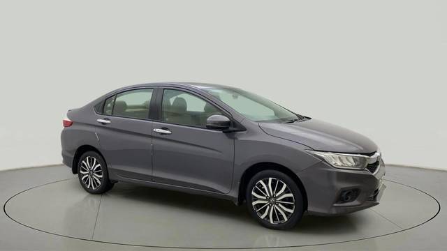 https://images10.gaadi.com/usedcar_image/4549072/original/34bc6badb018ccb0b4da61538ccbf91d.jpg?imwidth=6400