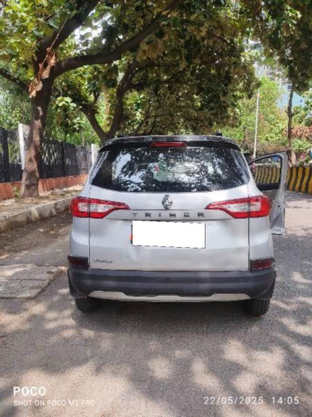 https://images10.gaadi.com/usedcar_image/4549089/original/processed_d07cd8b0-1f94-44cd-856f-dc37993f6d89.jpg?imwidth=6400