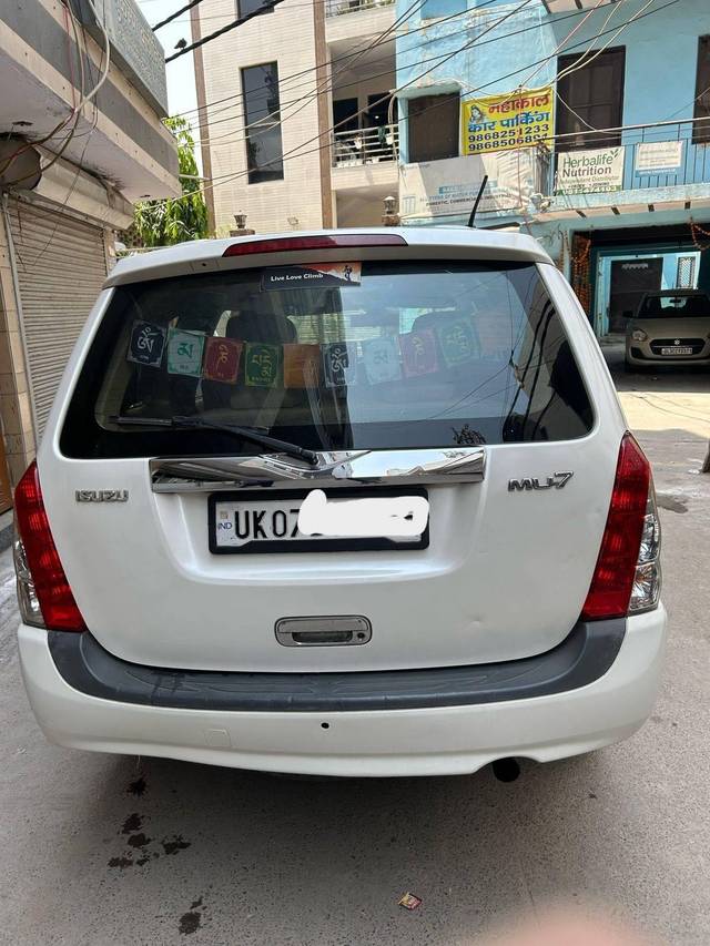 https://images10.gaadi.com/usedcar_image/4549092/original/processed_e24d4731982edd0a5f09040e4f436ecd.jpeg?imwidth=6401
