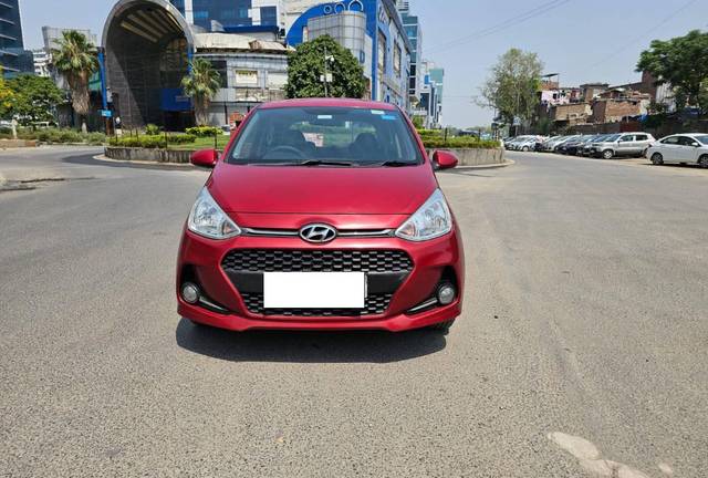 https://images10.gaadi.com/usedcar_image/4549093/original/processed_b7a84244-b018-4c99-8062-eff8ff8c643e.jpg?imwidth=6400