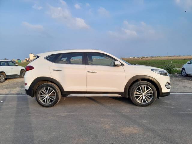 https://images10.gaadi.com/usedcar_image/4549094/original/a478a0441c74399a6f7dc1b63630e844.jpg?imwidth=6401