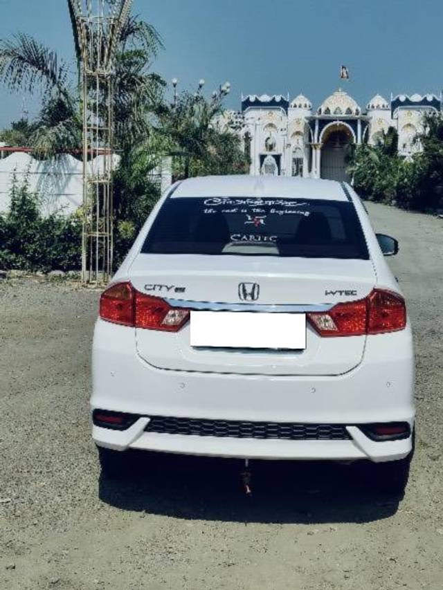 https://images10.gaadi.com/usedcar_image/4549095/original/processed_c98169f8-b467-4206-b57a-595198e216bc.jpeg?imwidth=6401